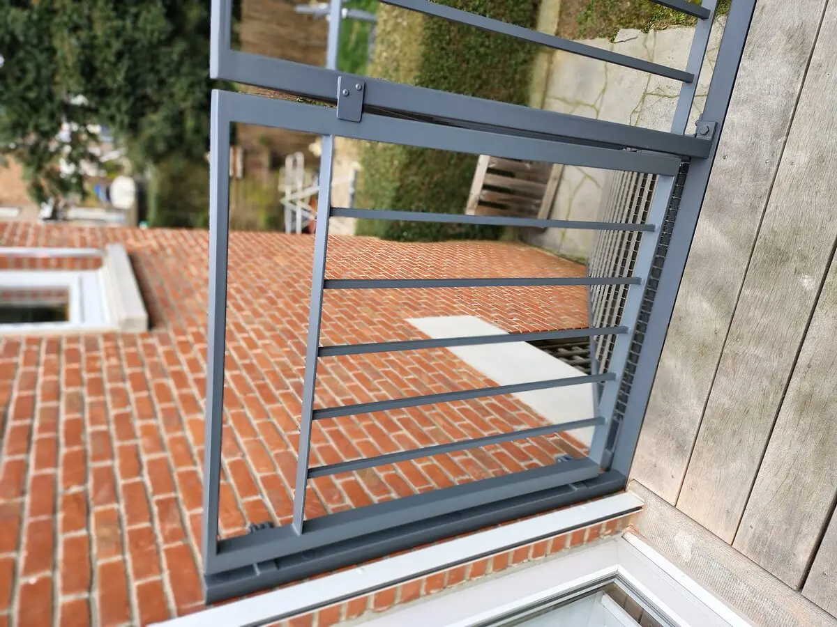 Barrière de terrasse acier sur mesure